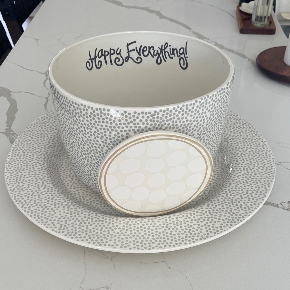 Chic Gray Polka Dot Bowl and Plate Set